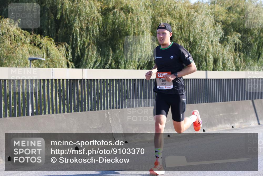 03.10.2025 - Köhlbrandbrückenlauf Strokosch-Dieckow http://msf.ph/oto/9103370 03.10.2025 12:09:47 Position 3 6099 meine-sportfotos.de
