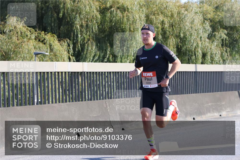 03.10.2025 - Köhlbrandbrückenlauf Strokosch-Dieckow http://msf.ph/oto/9103376 03.10.2025 12:09:47 Position 3 6099 meine-sportfotos.de