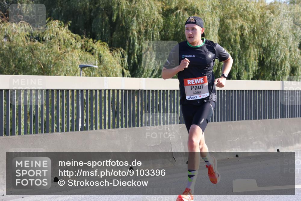 03.10.2025 - Köhlbrandbrückenlauf Strokosch-Dieckow http://msf.ph/oto/9103396 03.10.2025 12:09:47 Position 3 96, 6099 meine-sportfotos.de
