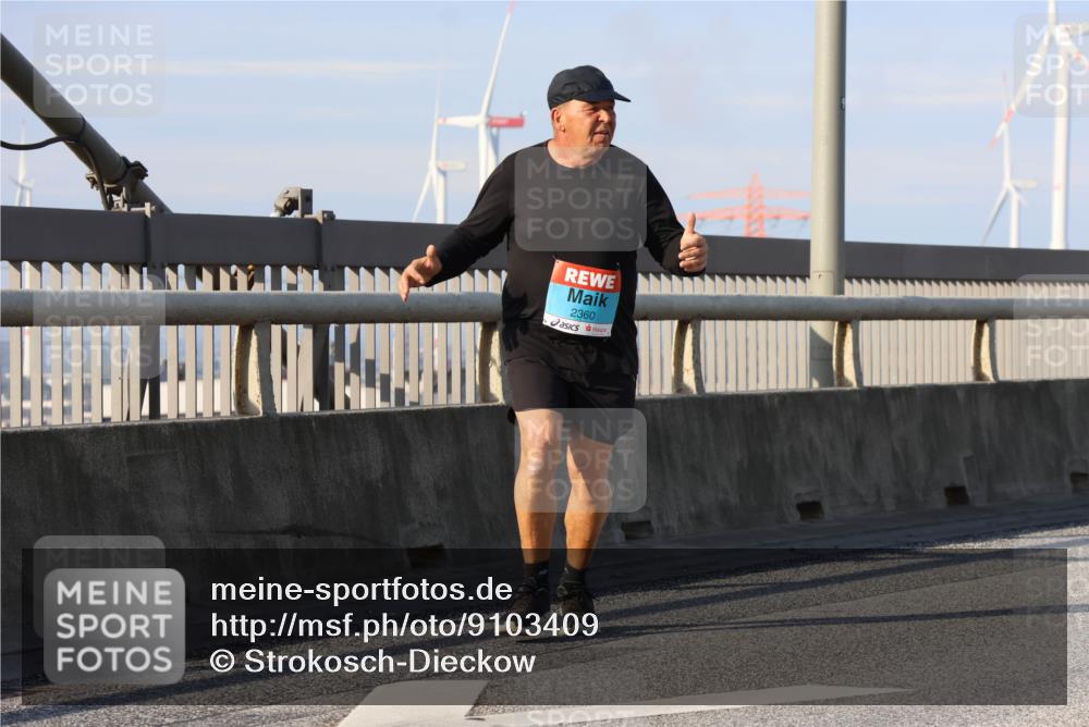 03.10.2025 - Köhlbrandbrückenlauf Strokosch-Dieckow http://msf.ph/oto/9103409 03.10.2025 10:12:35 Position 2 2360 meine-sportfotos.de