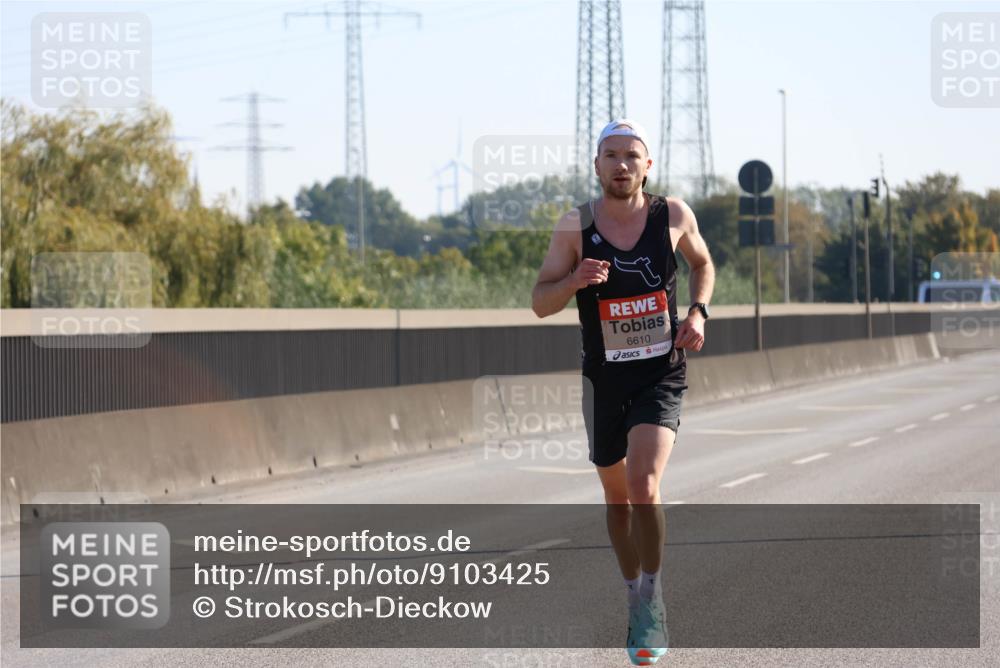 03.10.2025 - Köhlbrandbrückenlauf Strokosch-Dieckow http://msf.ph/oto/9103425 03.10.2025 12:10:12 Position 3 6610 meine-sportfotos.de