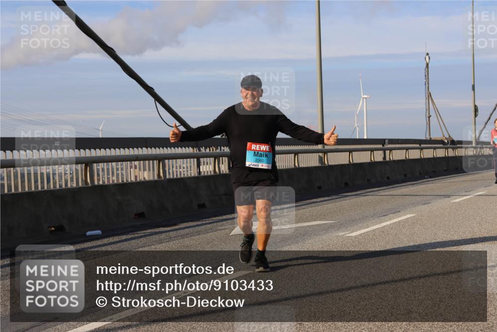 03.10.2025 - Köhlbrandbrückenlauf Strokosch-Dieckow http://msf.ph/oto/9103433 03.10.2025 10:12:38 Position 2 2360 meine-sportfotos.de