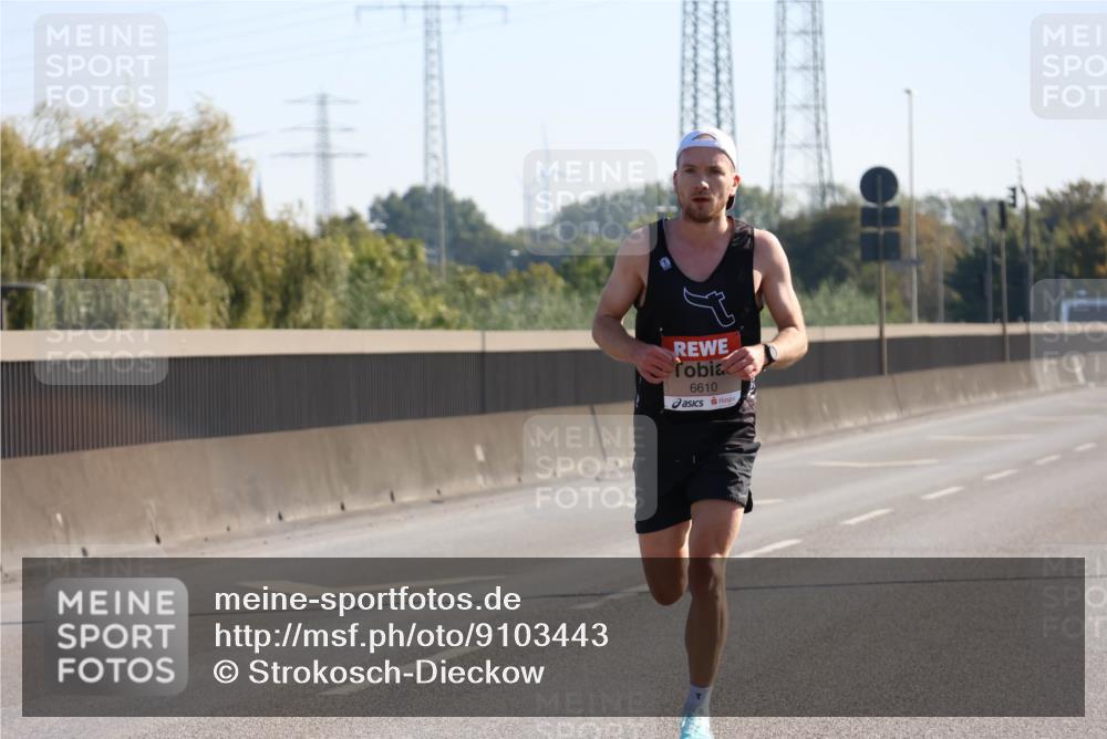 03.10.2025 - Köhlbrandbrückenlauf Strokosch-Dieckow http://msf.ph/oto/9103443 03.10.2025 12:10:12 Position 3 6610 meine-sportfotos.de