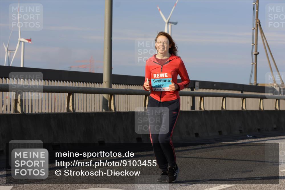 03.10.2025 - Köhlbrandbrückenlauf Strokosch-Dieckow http://msf.ph/oto/9103455 03.10.2025 10:12:43 Position 2 2191 meine-sportfotos.de