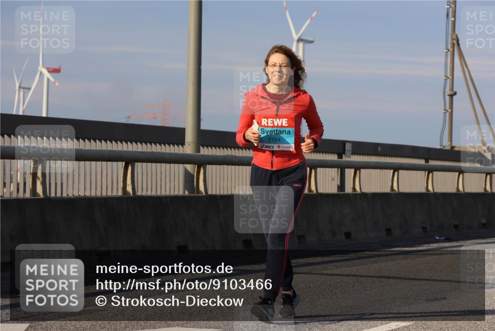 03.10.2025 - Köhlbrandbrückenlauf Strokosch-Dieckow http://msf.ph/oto/9103466 03.10.2025 10:12:44 Position 2 2191 meine-sportfotos.de