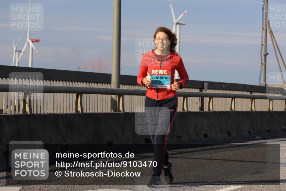 03.10.2025 - Köhlbrandbrückenlauf Strokosch-Dieckow http://msf.ph/oto/9103470 03.10.2025 10:12:44 Position 2 2191 meine-sportfotos.de