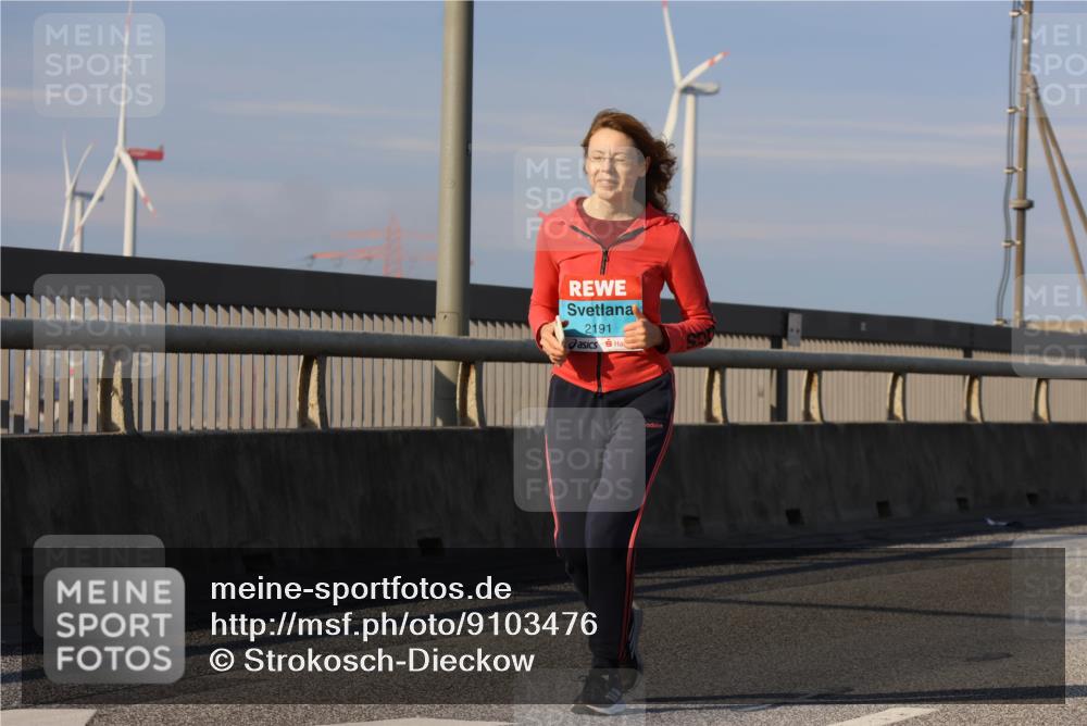 03.10.2025 - Köhlbrandbrückenlauf Strokosch-Dieckow http://msf.ph/oto/9103476 03.10.2025 10:12:44 Position 2 2191 meine-sportfotos.de