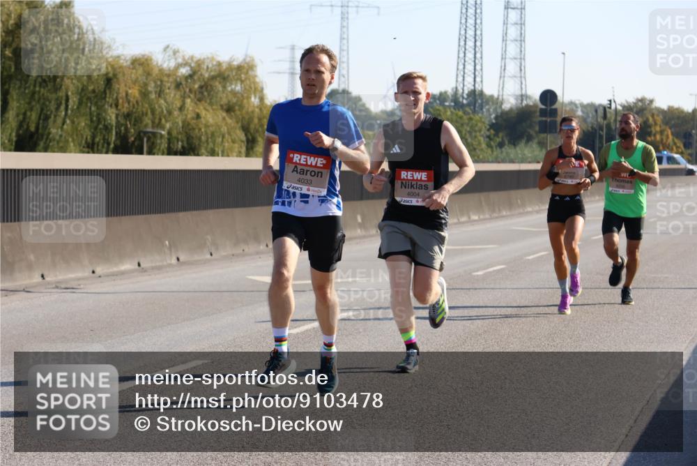 03.10.2025 - Köhlbrandbrückenlauf Strokosch-Dieckow http://msf.ph/oto/9103478 03.10.2025 12:10:26 Position 3 4033, 4004, 6740, 6235 meine-sportfotos.de