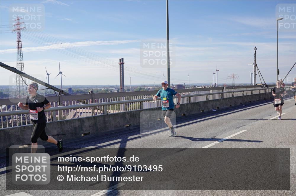 03.10.2025 - Köhlbrandbrückenlauf Michael Burmester http://msf.ph/oto/9103495 03.10.2025 12:47:59 Position 2  meine-sportfotos.de