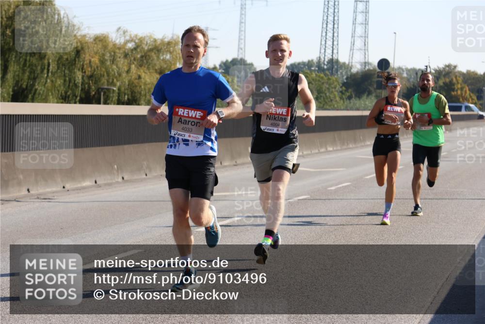 03.10.2025 - Köhlbrandbrückenlauf Strokosch-Dieckow http://msf.ph/oto/9103496 03.10.2025 12:10:26 Position 3 4033, 4004 meine-sportfotos.de