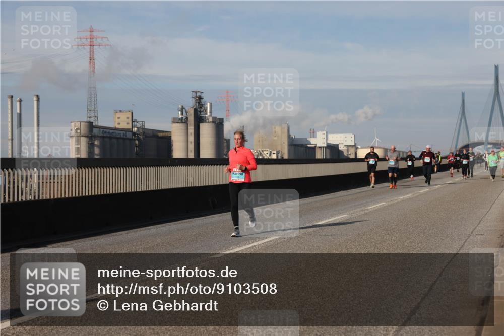 03.10.2025 - Köhlbrandbrückenlauf Lena Gebhardt http://msf.ph/oto/9103508 03.10.2025 10:12:15 Position 2  meine-sportfotos.de