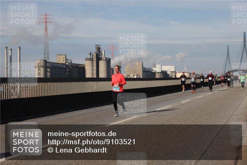 03.10.2025 - Köhlbrandbrückenlauf Lena Gebhardt http://msf.ph/oto/9103521 03.10.2025 10:12:15 Position 2  meine-sportfotos.de