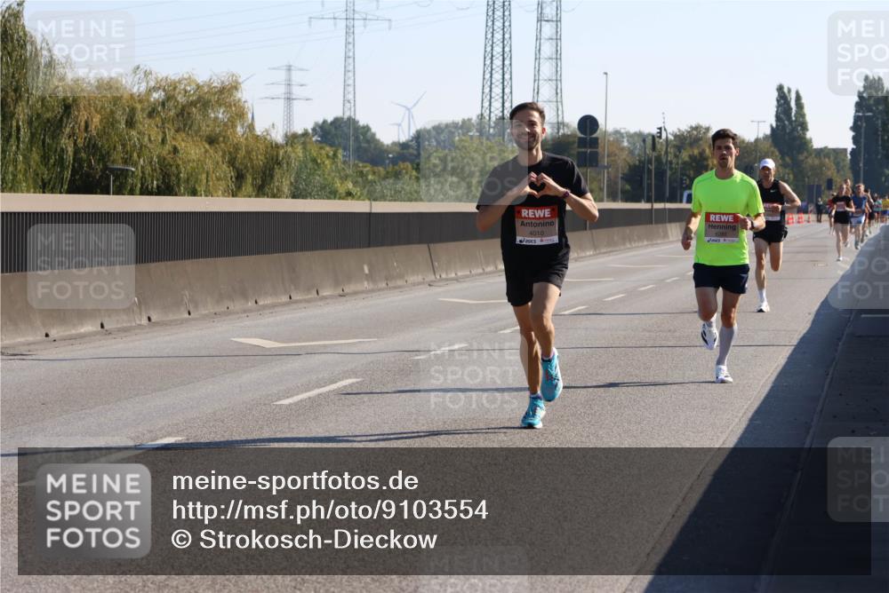 03.10.2025 - Köhlbrandbrückenlauf Strokosch-Dieckow http://msf.ph/oto/9103554 03.10.2025 12:10:34 Position 3 4010, 6280 meine-sportfotos.de