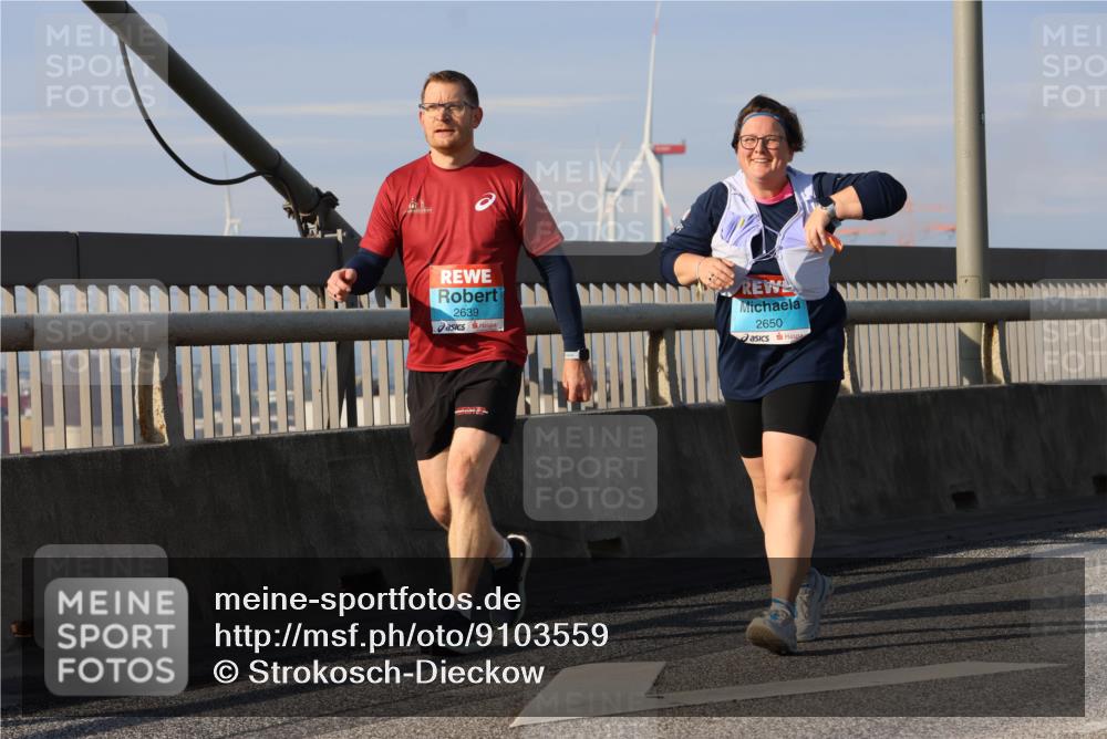 03.10.2025 - Köhlbrandbrückenlauf Strokosch-Dieckow http://msf.ph/oto/9103559 03.10.2025 10:13:11 Position 2 2639, 2650 meine-sportfotos.de
