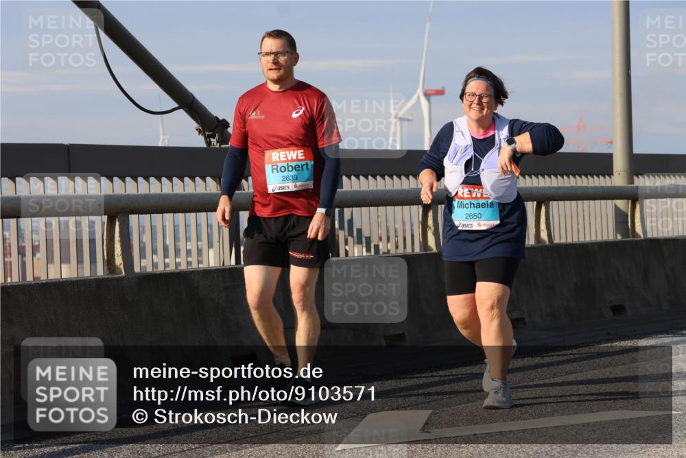 03.10.2025 - Köhlbrandbrückenlauf Strokosch-Dieckow http://msf.ph/oto/9103571 03.10.2025 10:13:11 Position 2 2639, 2650 meine-sportfotos.de