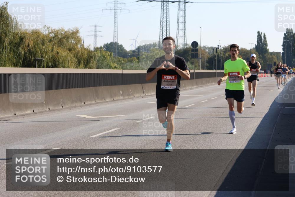 03.10.2025 - Köhlbrandbrückenlauf Strokosch-Dieckow http://msf.ph/oto/9103577 03.10.2025 12:10:34 Position 3 4010, 6280 meine-sportfotos.de