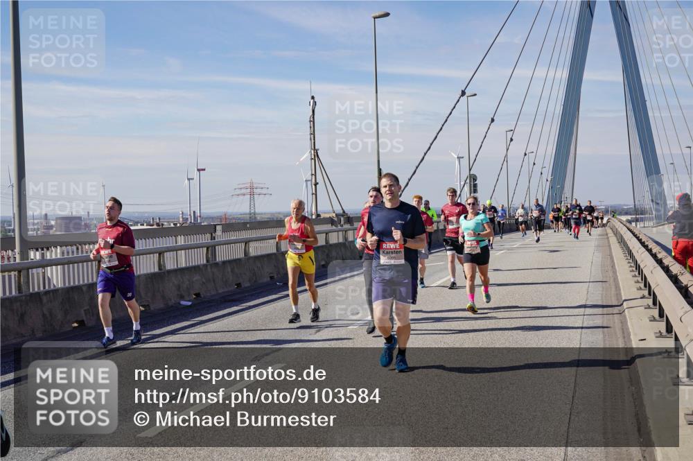 03.10.2025 - Köhlbrandbrückenlauf Michael Burmester http://msf.ph/oto/9103584 03.10.2025 12:48:05 Position 2  meine-sportfotos.de