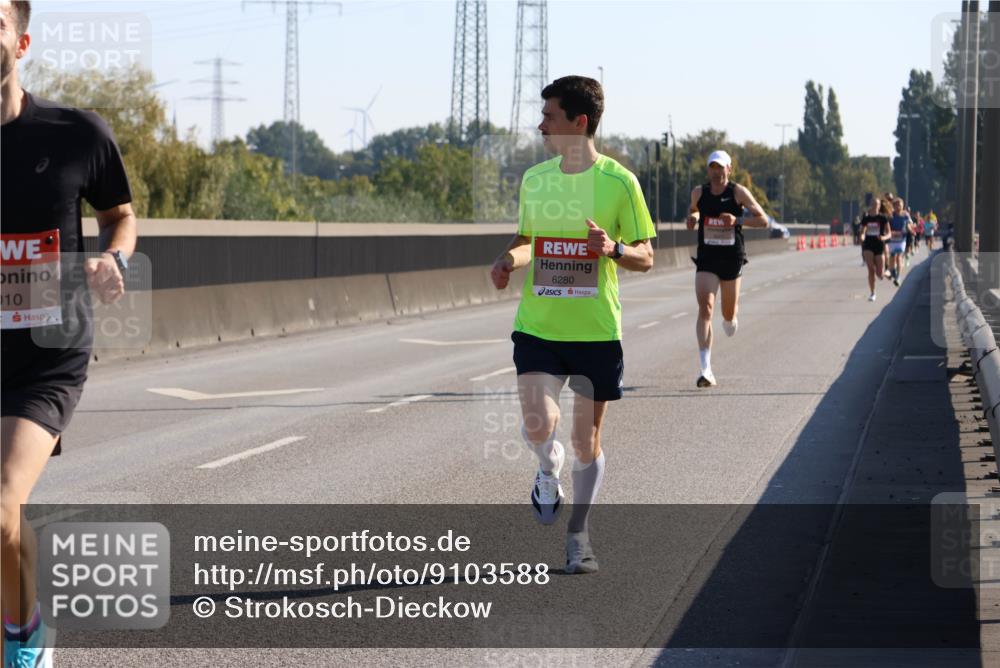 03.10.2025 - Köhlbrandbrückenlauf Strokosch-Dieckow http://msf.ph/oto/9103588 03.10.2025 12:10:36 Position 3 010, 6280 meine-sportfotos.de