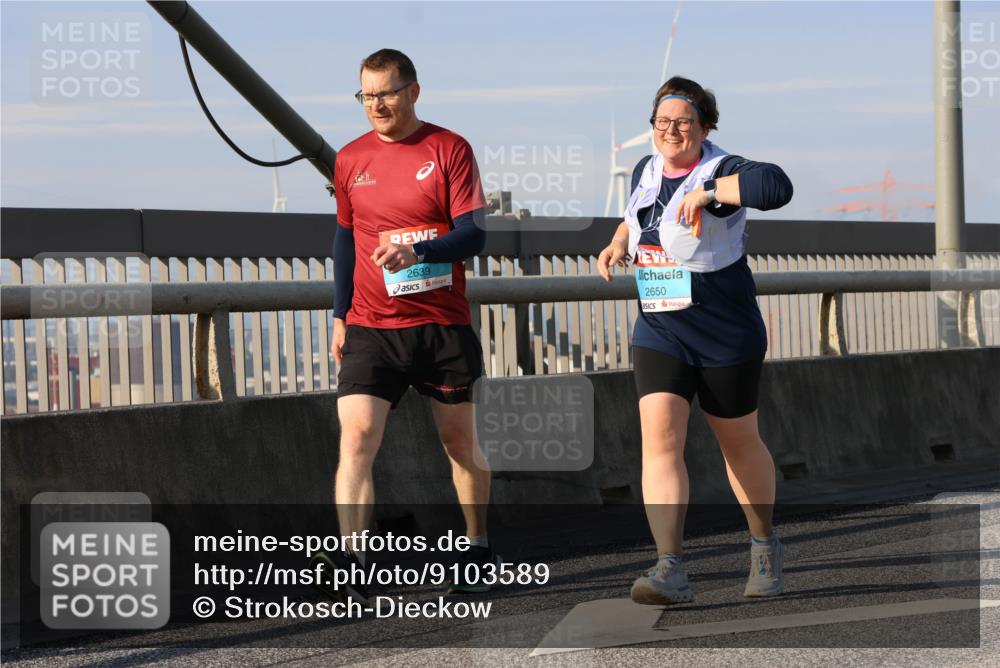 03.10.2025 - Köhlbrandbrückenlauf Strokosch-Dieckow http://msf.ph/oto/9103589 03.10.2025 10:13:11 Position 2 2639, 2650 meine-sportfotos.de