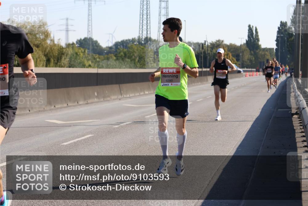 03.10.2025 - Köhlbrandbrückenlauf Strokosch-Dieckow http://msf.ph/oto/9103593 03.10.2025 12:10:36 Position 3 6280 meine-sportfotos.de