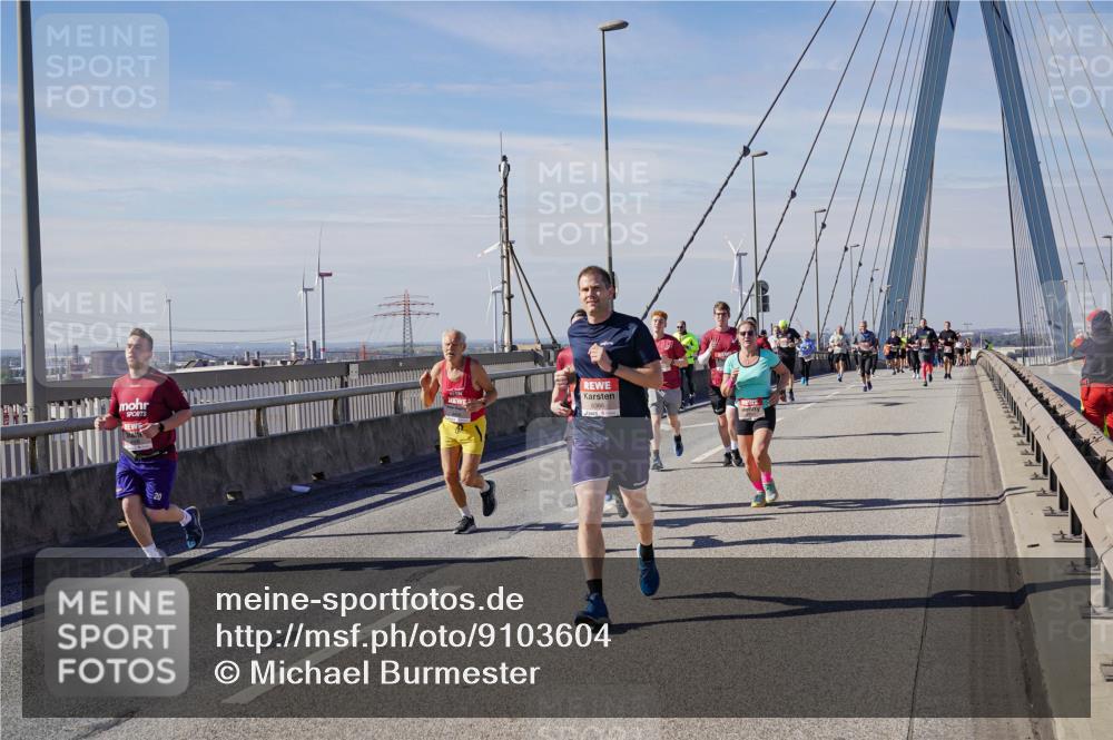 03.10.2025 - Köhlbrandbrückenlauf Michael Burmester http://msf.ph/oto/9103604 03.10.2025 12:48:05 Position 2 6366 meine-sportfotos.de