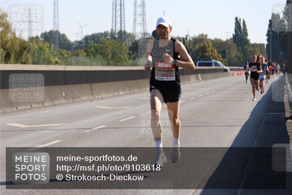 03.10.2025 - Köhlbrandbrückenlauf Strokosch-Dieckow http://msf.ph/oto/9103618 03.10.2025 12:10:39 Position 3 4027 meine-sportfotos.de