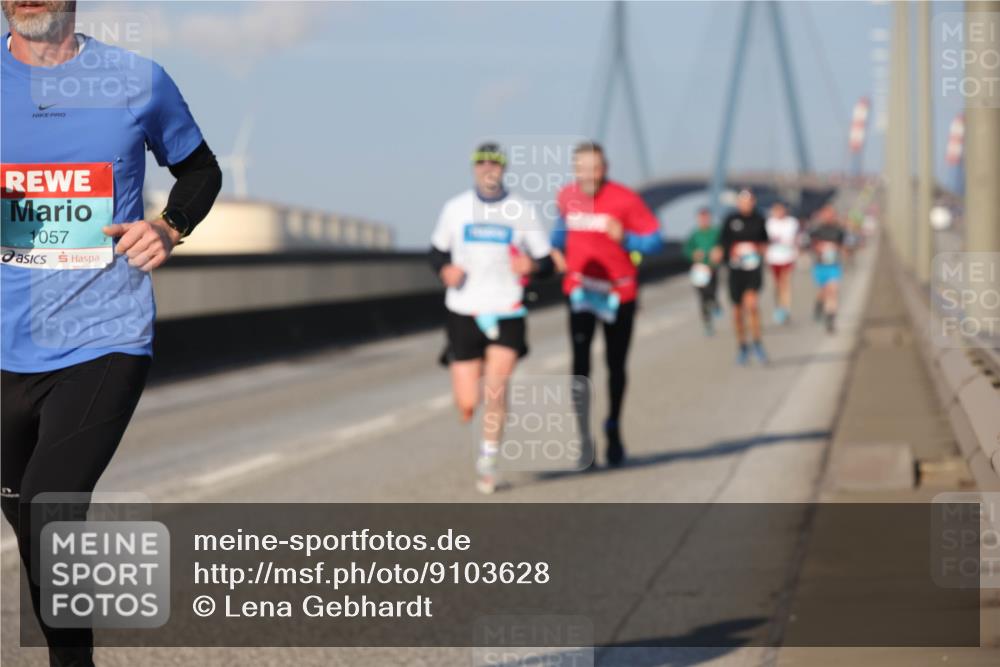03.10.2025 - Köhlbrandbrückenlauf Lena Gebhardt http://msf.ph/oto/9103628 03.10.2025 09:38:08 Position 2 1057 meine-sportfotos.de