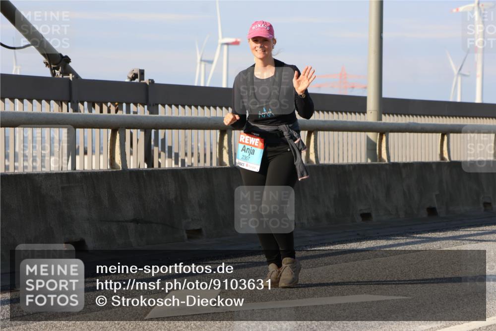 03.10.2025 - Köhlbrandbrückenlauf Strokosch-Dieckow http://msf.ph/oto/9103631 03.10.2025 10:13:16 Position 2 2367 meine-sportfotos.de