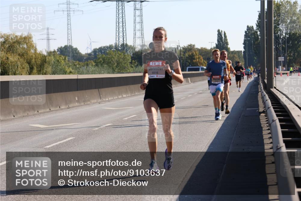 03.10.2025 - Köhlbrandbrückenlauf Strokosch-Dieckow http://msf.ph/oto/9103637 03.10.2025 12:10:49 Position 3 6516 meine-sportfotos.de