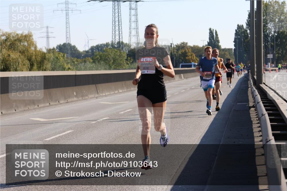 03.10.2025 - Köhlbrandbrückenlauf Strokosch-Dieckow http://msf.ph/oto/9103643 03.10.2025 12:10:49 Position 3 6516 meine-sportfotos.de