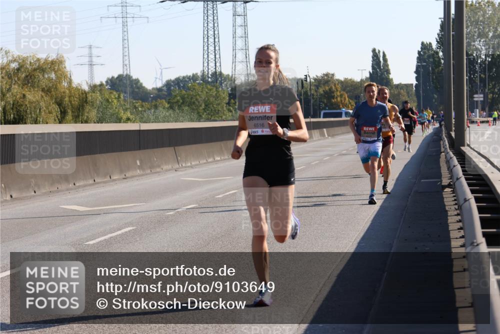 03.10.2025 - Köhlbrandbrückenlauf Strokosch-Dieckow http://msf.ph/oto/9103649 03.10.2025 12:10:49 Position 3 6516 meine-sportfotos.de