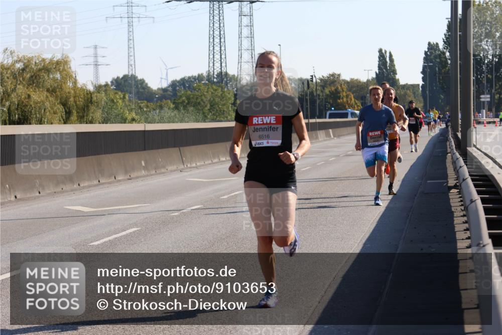 03.10.2025 - Köhlbrandbrückenlauf Strokosch-Dieckow http://msf.ph/oto/9103653 03.10.2025 12:10:49 Position 3 6516 meine-sportfotos.de
