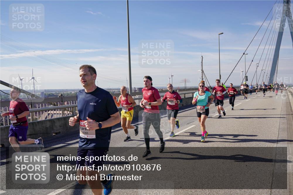03.10.2025 - Köhlbrandbrückenlauf Michael Burmester http://msf.ph/oto/9103676 03.10.2025 12:48:07 Position 2 20, 6366 meine-sportfotos.de