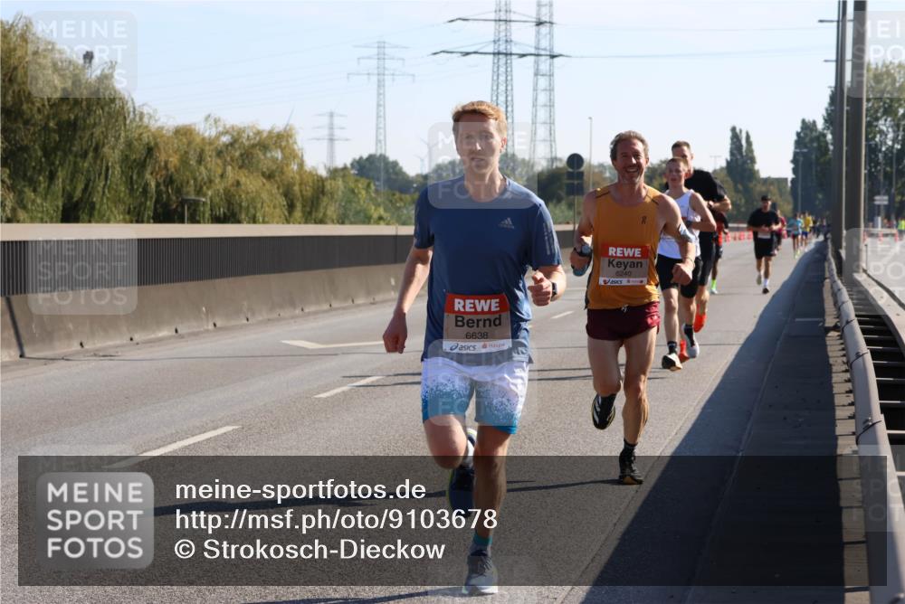 03.10.2025 - Köhlbrandbrückenlauf Strokosch-Dieckow http://msf.ph/oto/9103678 03.10.2025 12:10:53 Position 3 6638, 6240, 482 meine-sportfotos.de