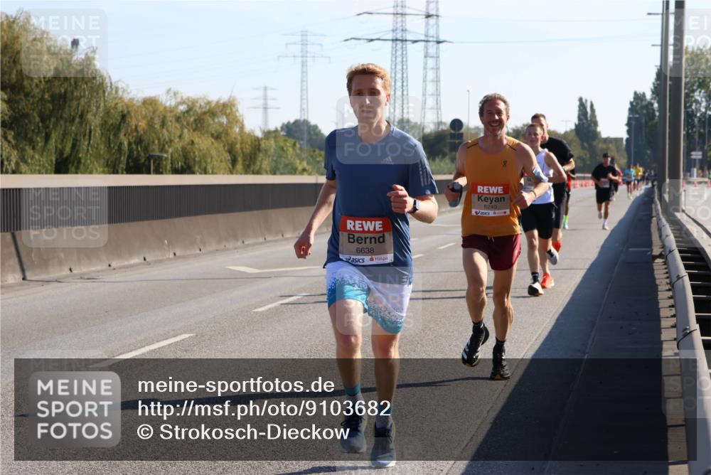 03.10.2025 - Köhlbrandbrückenlauf Strokosch-Dieckow http://msf.ph/oto/9103682 03.10.2025 12:10:53 Position 3 6638, 6240 meine-sportfotos.de