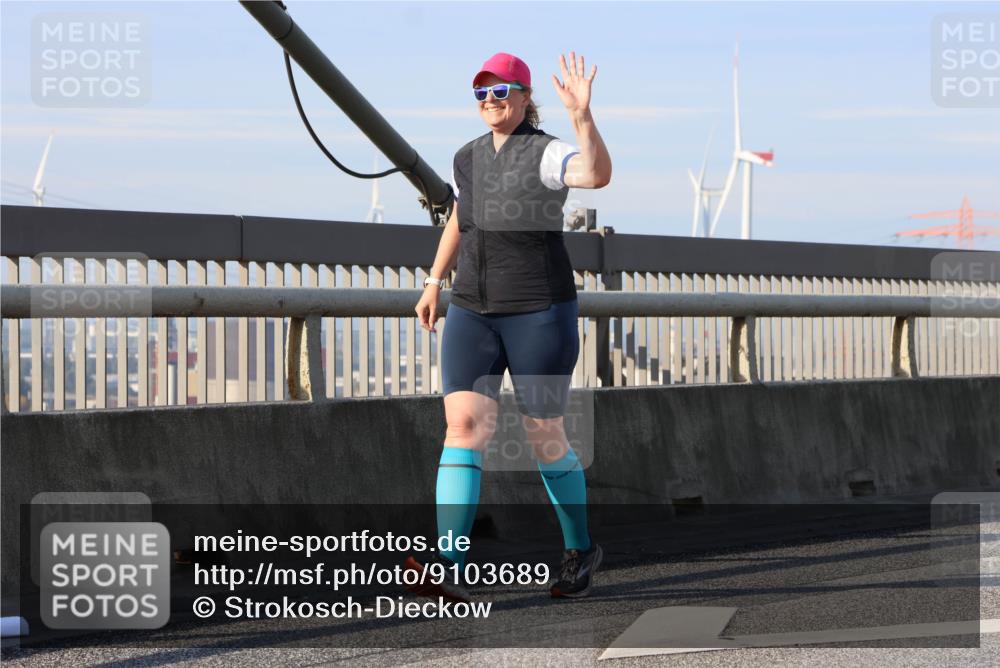 03.10.2025 - Köhlbrandbrückenlauf Strokosch-Dieckow http://msf.ph/oto/9103689 03.10.2025 10:13:43 Position 2  meine-sportfotos.de