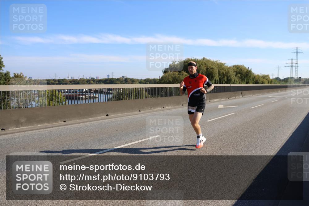 03.10.2025 - Köhlbrandbrückenlauf Strokosch-Dieckow http://msf.ph/oto/9103793 03.10.2025 12:11:07 Position 3  meine-sportfotos.de