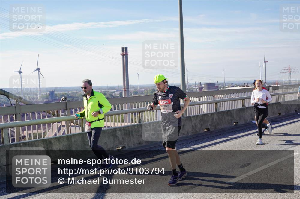 03.10.2025 - Köhlbrandbrückenlauf Michael Burmester http://msf.ph/oto/9103794 03.10.2025 12:48:15 Position 2 5147 meine-sportfotos.de