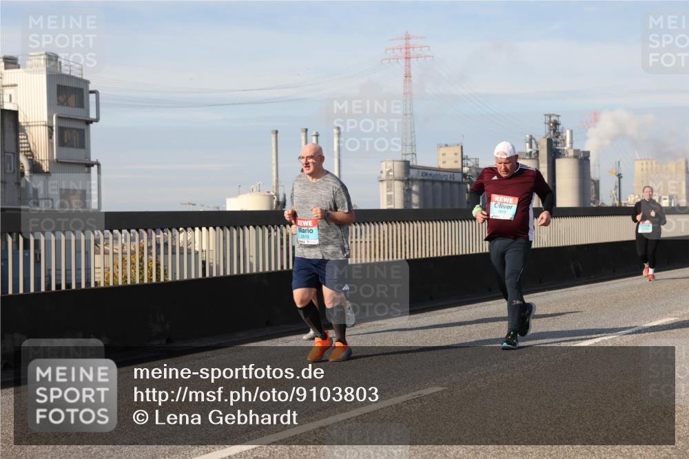 03.10.2025 - Köhlbrandbrückenlauf Lena Gebhardt http://msf.ph/oto/9103803 03.10.2025 10:12:28 Position 2 2513, 2418 meine-sportfotos.de