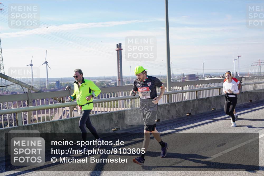 03.10.2025 - Köhlbrandbrückenlauf Michael Burmester http://msf.ph/oto/9103805 03.10.2025 12:48:15 Position 2 5147 meine-sportfotos.de