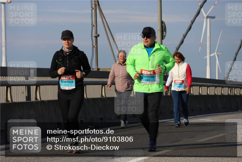 03.10.2025 - Köhlbrandbrückenlauf Strokosch-Dieckow http://msf.ph/oto/9103806 03.10.2025 10:15:37 Position 2 1241, 3396 meine-sportfotos.de