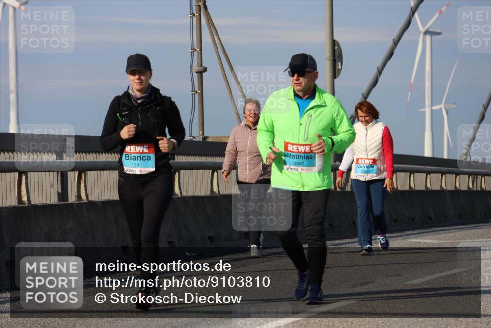 03.10.2025 - Köhlbrandbrückenlauf Strokosch-Dieckow http://msf.ph/oto/9103810 03.10.2025 10:15:37 Position 2 1241, 3396 meine-sportfotos.de