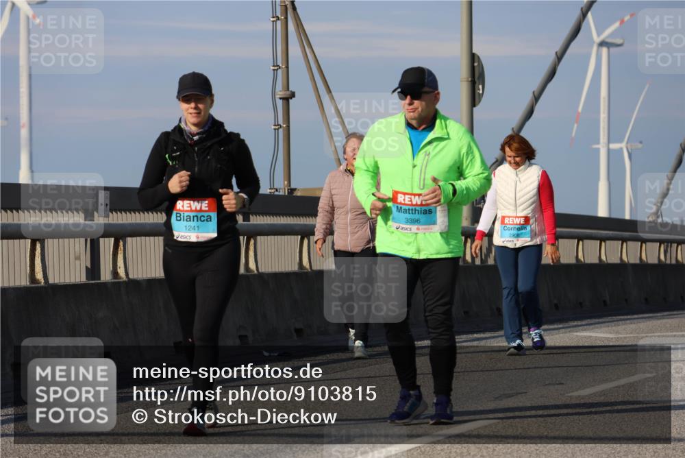 03.10.2025 - Köhlbrandbrückenlauf Strokosch-Dieckow http://msf.ph/oto/9103815 03.10.2025 10:15:37 Position 2 1241, 3396, 2908 meine-sportfotos.de