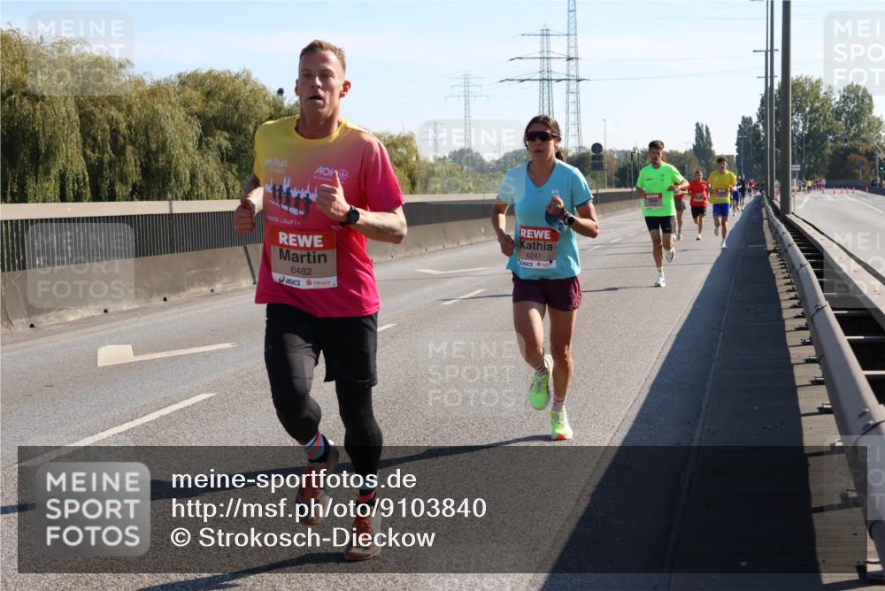 03.10.2025 - Köhlbrandbrückenlauf Strokosch-Dieckow http://msf.ph/oto/9103840 03.10.2025 12:11:18 Position 3 6482, 5625, 6241 meine-sportfotos.de