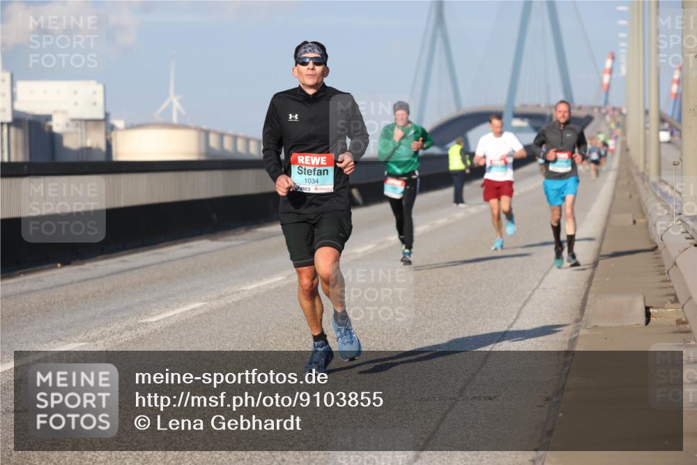 03.10.2025 - Köhlbrandbrückenlauf Lena Gebhardt http://msf.ph/oto/9103855 03.10.2025 09:38:15 Position 2 1, 1034 meine-sportfotos.de