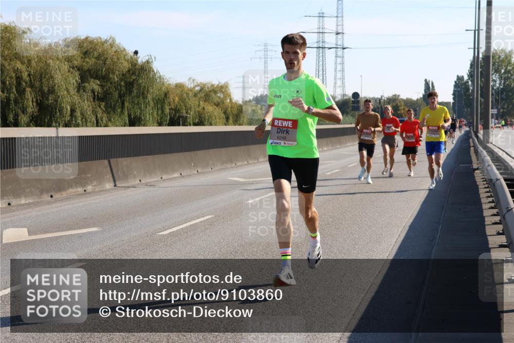 03.10.2025 - Köhlbrandbrückenlauf Strokosch-Dieckow http://msf.ph/oto/9103860 03.10.2025 12:11:21 Position 3 6248 meine-sportfotos.de