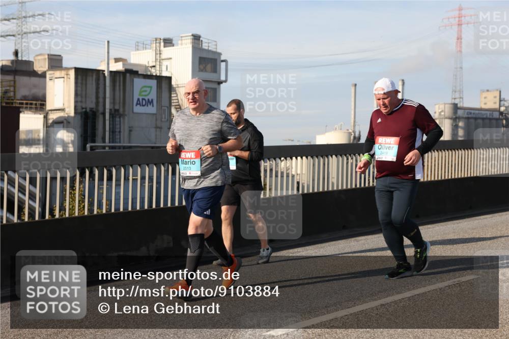 03.10.2025 - Köhlbrandbrückenlauf Lena Gebhardt http://msf.ph/oto/9103884 03.10.2025 10:12:29 Position 2 2513, 2418 meine-sportfotos.de