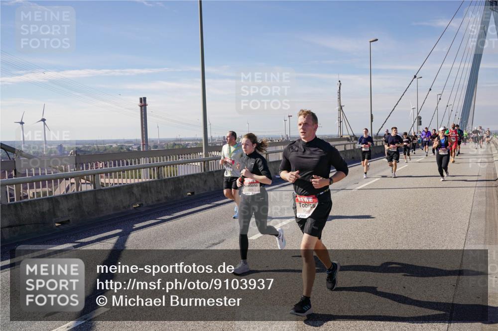 03.10.2025 - Köhlbrandbrückenlauf Michael Burmester http://msf.ph/oto/9103937 03.10.2025 12:48:20 Position 2 5640 meine-sportfotos.de