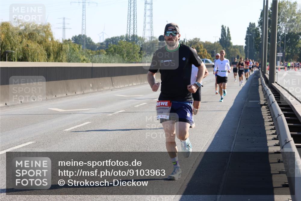 03.10.2025 - Köhlbrandbrückenlauf Strokosch-Dieckow http://msf.ph/oto/9103963 03.10.2025 12:11:37 Position 3 96, 6458 meine-sportfotos.de