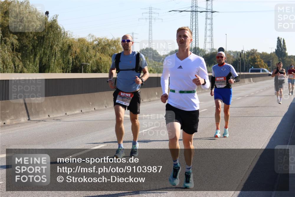 03.10.2025 - Köhlbrandbrückenlauf Strokosch-Dieckow http://msf.ph/oto/9103987 03.10.2025 12:11:43 Position 3 4017, 6552 meine-sportfotos.de